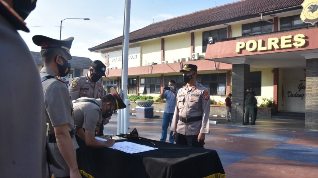 Sejumlah Kapolsek Jajaran Polres Bogor Dimutasi Mutasi Kapolsek, Polsek Jajaran, Polres Bogor, Mutasi