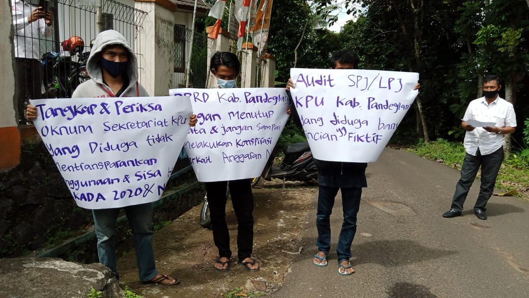 Tidak Transparan, Dana Hibah, KPU Pandeglang, Pandeglang, Demo Mahasiswa