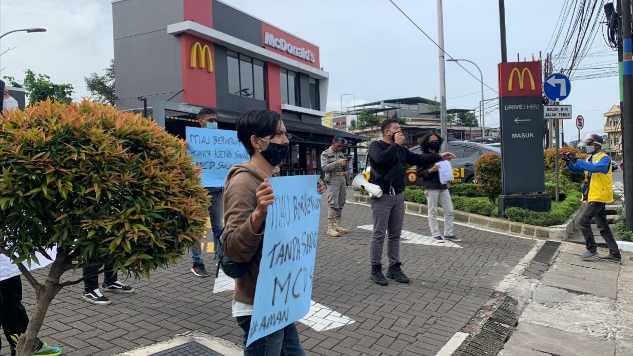 Covid-19 Kota Bogor, Mahasiswa Bogor, Protes, Kerumunan, McD