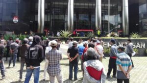 APMPD: Minta KPK Segera Periksa Agung Nugroho APMPD, Demonstrasi, KPK, Agung Nugroho, Korupsi, Alkes
