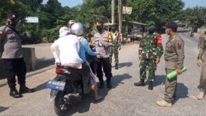 Operasi PPKM Darurat di Parungpanjan Puluhan Kendaraan Diputarbalik Operasi Gabungan, PPKM Darurat, Parungpanjang, Penyekatan, Kendaraan, Putarbalik