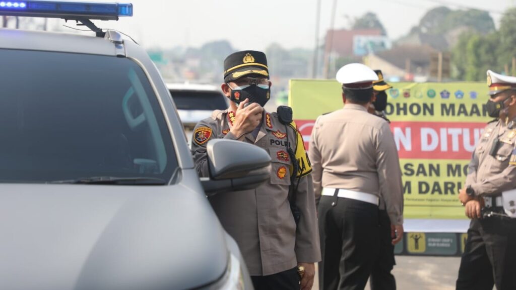 PPKM Darurat Makin Ketat, Polisi Tutup Simpang Salabenda PPKM Darurat, Polisi, Polresta Bogor, Penyekatan, Simpang Salabenda