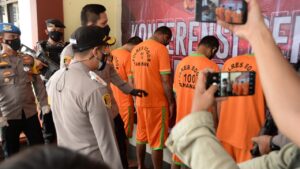 Polres Bogor Tangkap Pelaku Perampasan Motor Modus Debtcollector Polres Bogor, Kasus, Perampasan, Motor, Modus, Debtcollector
