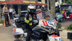 Polres Bogor Gandeng Komunitas Vespa: Bagikan Makanan untuk Masyarakat Polres Bogor, Komunitas Vespa, Makanan,