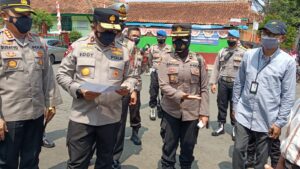 Dirops PPJ Dampingi Wakapolda Jabar Tinjau Posko PPKM di Pasar Dirops PPJ, Wakapolda Jabar, Posko PPKM, Pasar Rakyat