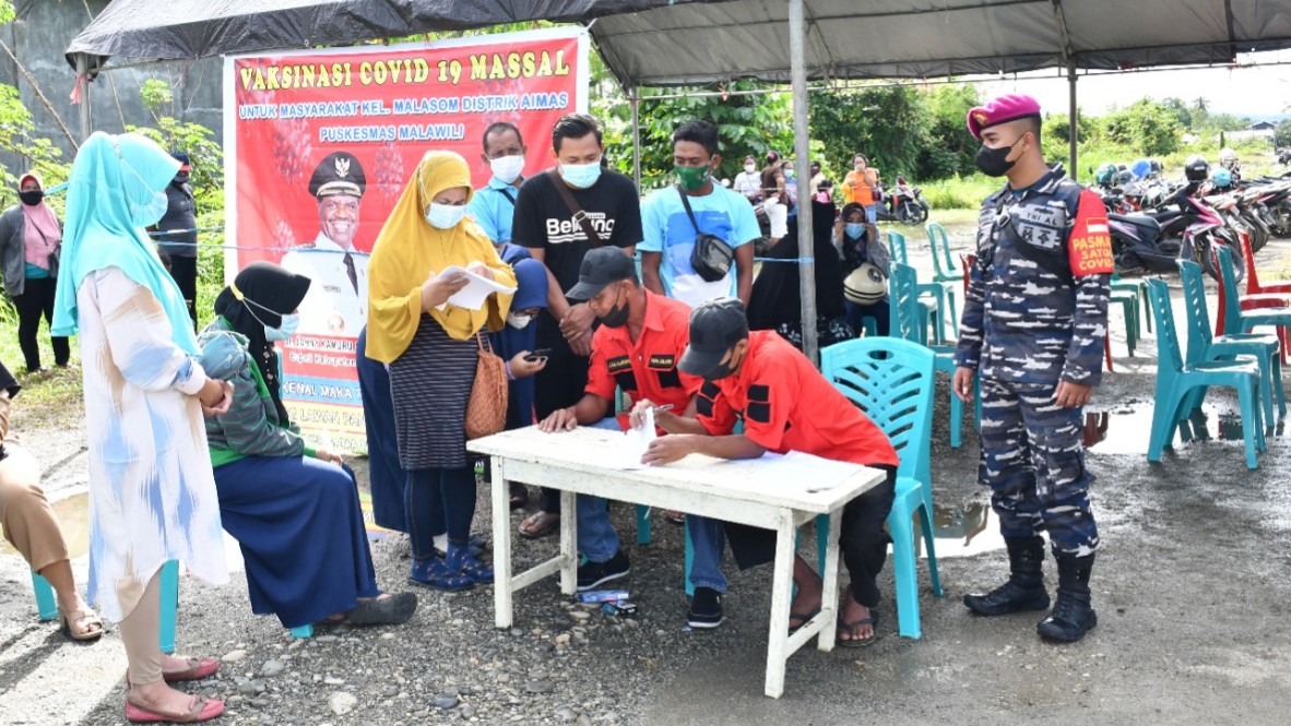Kekebalan Komunal, Pasmar 3, Vaksinasi, Warga Sorong, Distrik Aimas