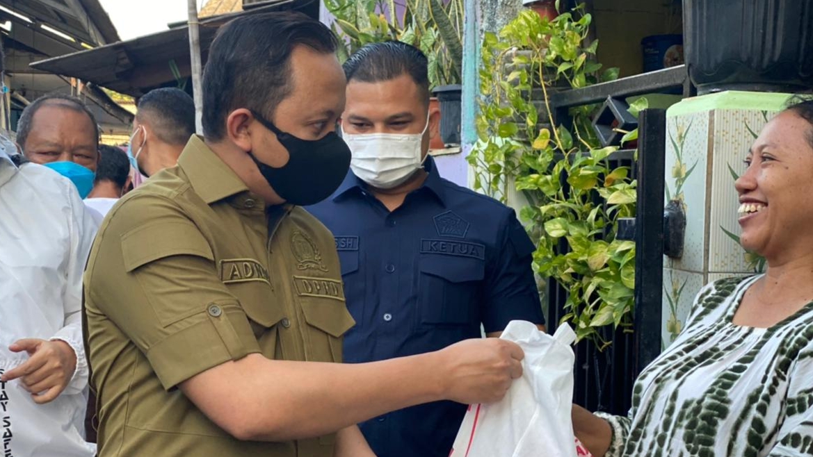 Politisi Gerindra, Sembako, Warga Jakarta, Terdampak Covid-19