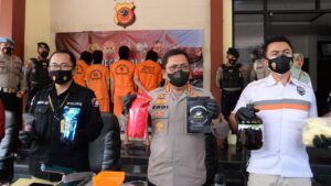 Polres Bogor dan Polda Jabar Ungkap Jaringan Peredaran Tembakau Sintetis Polres Bogor, Polda Jabar, Narkoba, Tembakau Sintetis