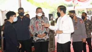 Presiden: Percepatan Vaksinasi dan Protokol Kesehatan adalah Kunci Pengendalian Covid-19 Presiden Jokowi, Vaksinasi Covid-19, Protokol Kesehatan, Kunci, Pengendalian Covid-19