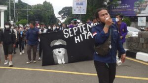 BEM UNPAK Gelar Aksi September Hitam di Tugu Kujang BEM UNPAK, September Hitam, Tugu Kujang