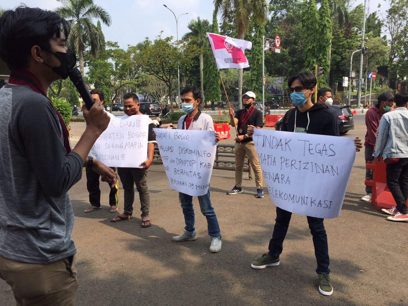 Menara Telekomunikasi, Tak Berizin, Inspira, Bupati Bogor