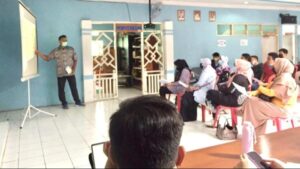 Dosen SV IPB Berikan Pelatihan Baby Fish dan Perizinan P-IRT Dosen SV IPB, IPB, Pelatihan Baby Fish, Ikan Nila, Perizinan P-IRT
