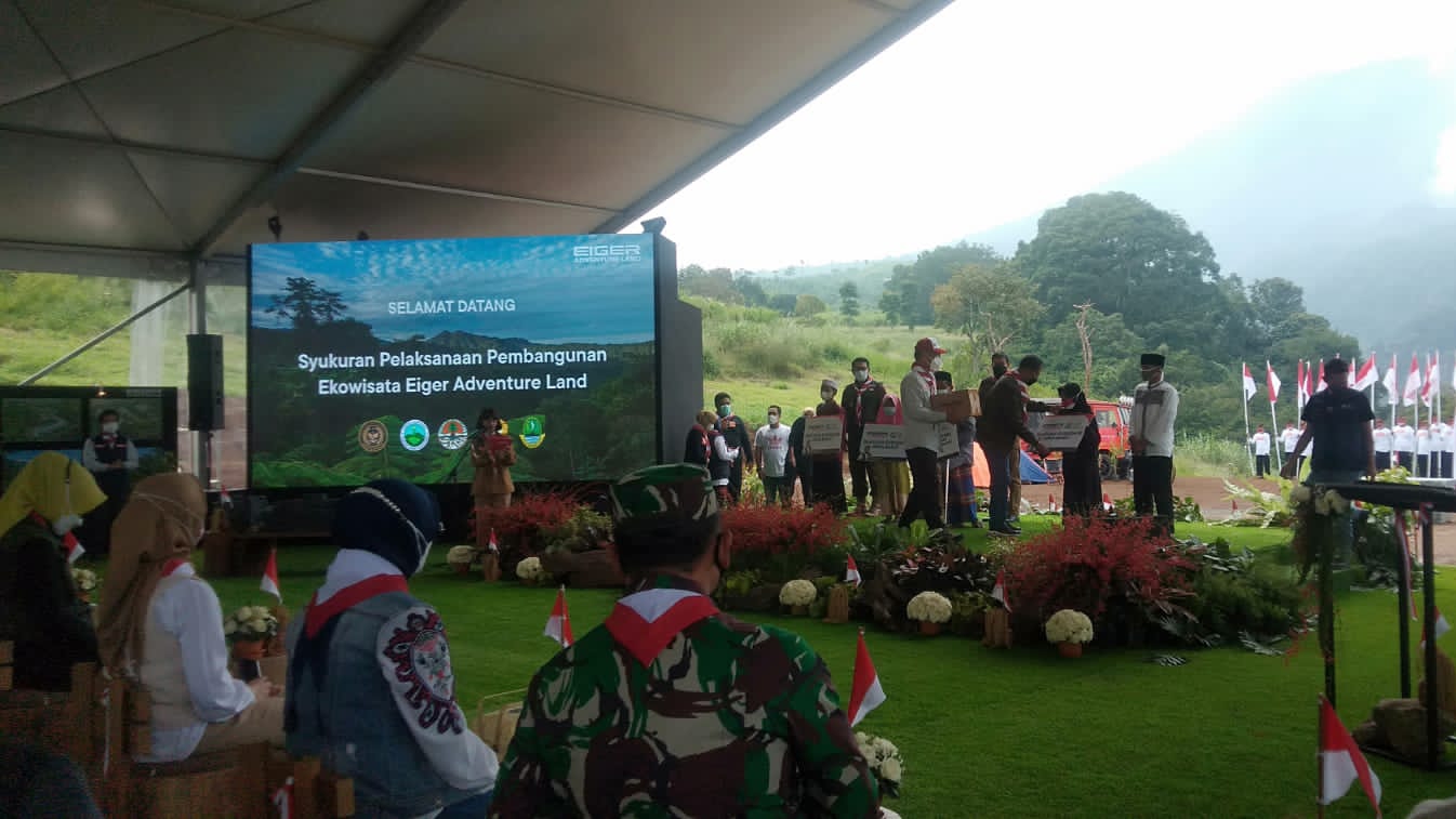 Kolaborasi, Eiger, JQR Anak Yatim, Rumah Ibadah