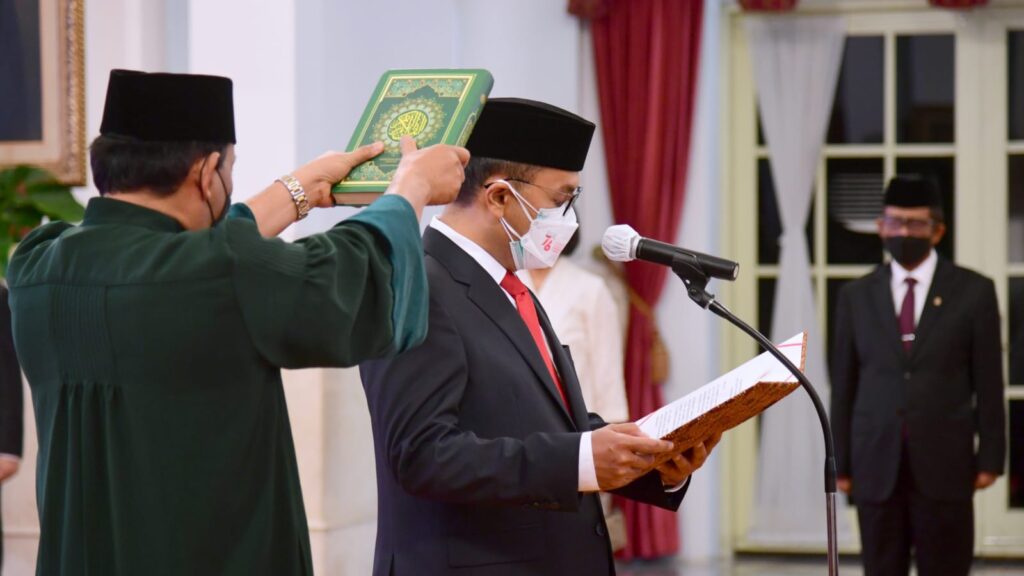 Ivan Yustiavandana Diangkat Menjadi Kepala PPATK Periode 2021-2026 Ivan Yustiavandana, Kepala PPATK, PPATK, Presiden Jokowi
