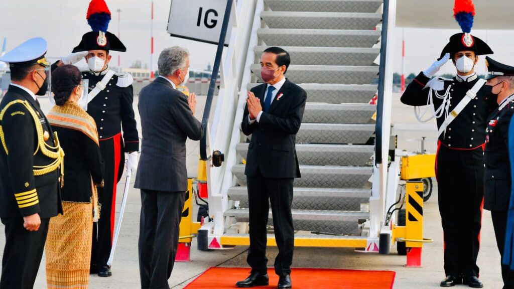 Presiden Jokowi Tiba di Italia, Hadiri KTT G20 Presiden Jokowi, Italia, KTT G20