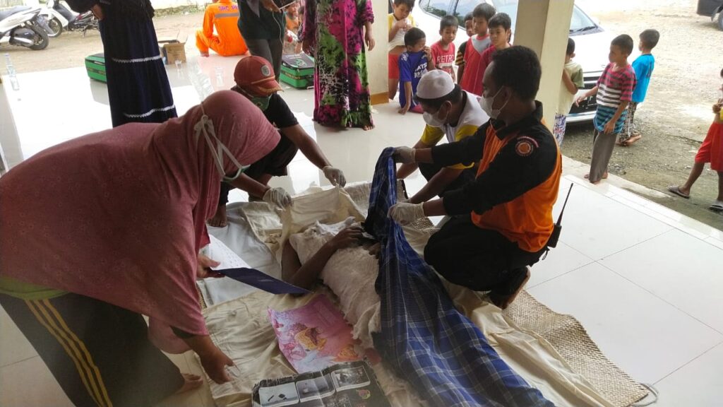 Warga Temukan Mayat Laki-laki di Sungai Cidurian Jasinga, Diduga ODGJ Mayat Laki-laki, Sungai Cidurian, Jasinga, Polsek Jasinga, ODGJ
