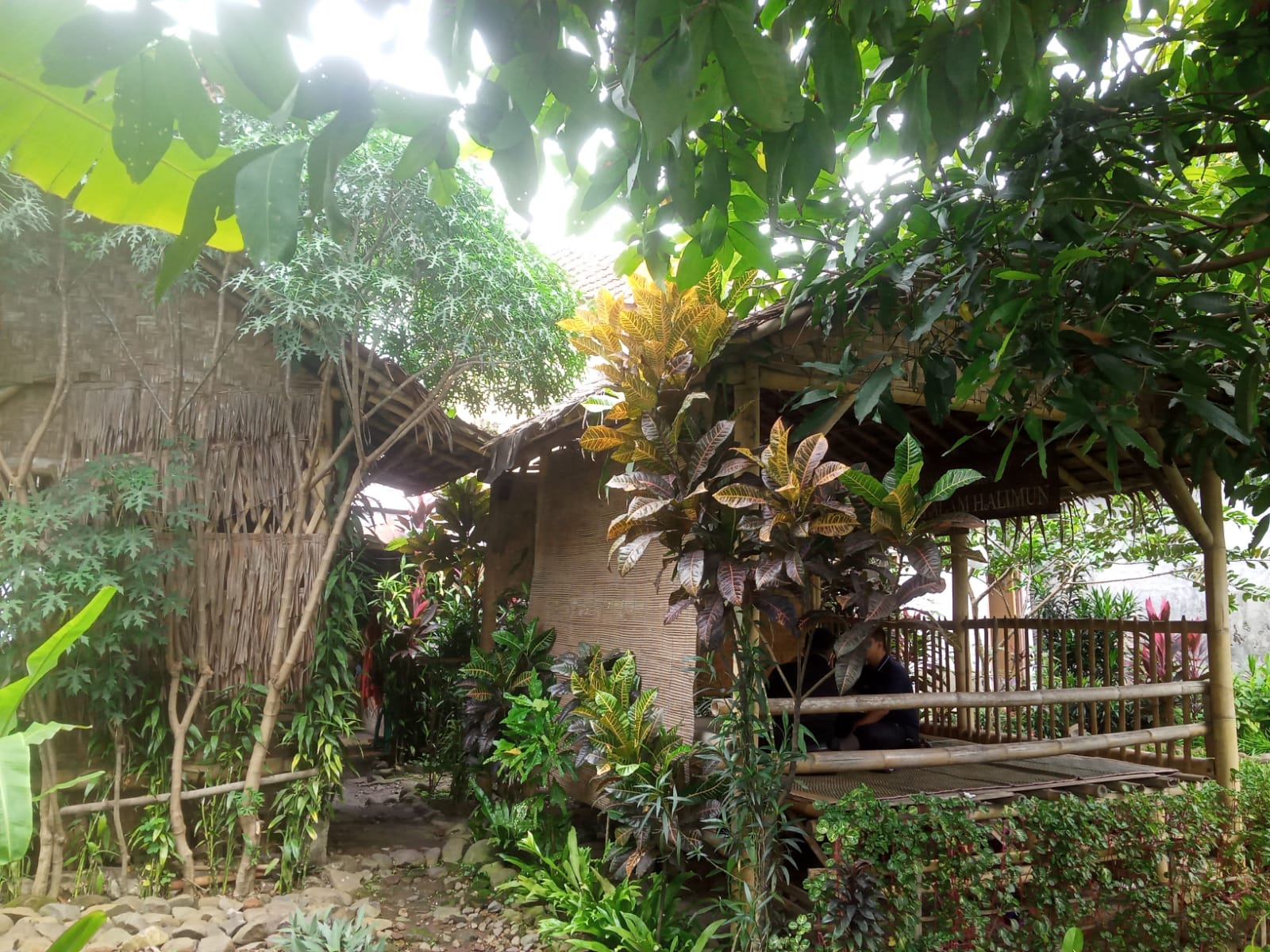 Rumah Makan, Nuansa Alam, Cibatok, Tempat Favorit, Warga Bogor