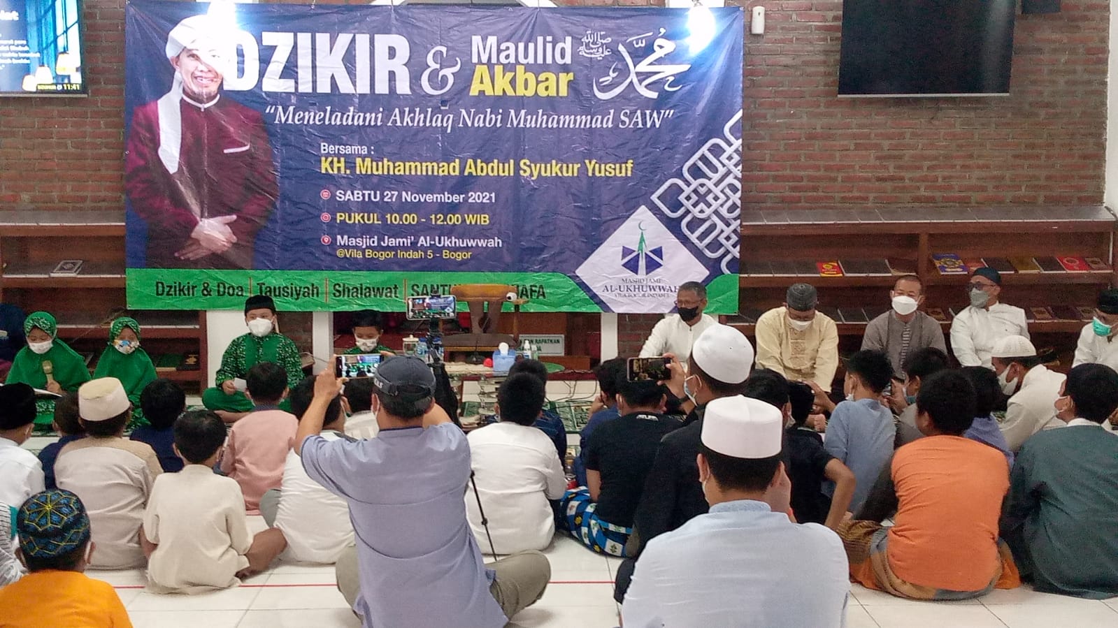 Jamaah, Dzikir, Maulid Nabi, Masjid Al-Ukhuwah, Vila Bogor Indah 5