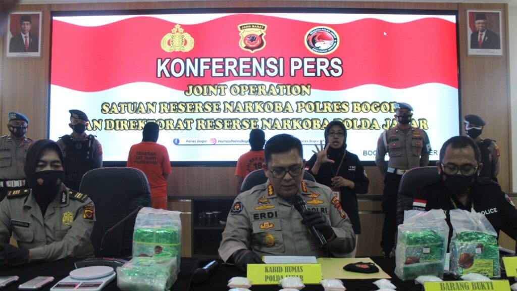 Polres Bogor dan Polda Jabar Amankan 5,6 Kg Sabu dan Tiga Tersangka Polres Bogor, Polda Jabar, Sabu, Tersangka Narkotika, Narkoba