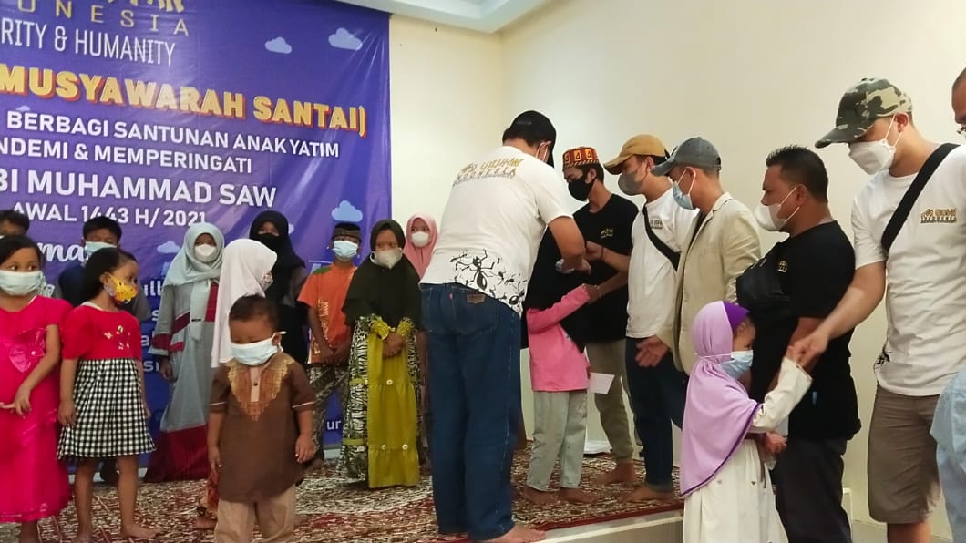 Maulid Nabi, Si Uyuhan, Santunan Anak Yatim
