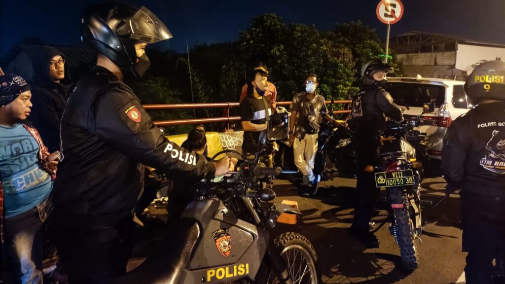 Jaga Kondusifitas, Polres Bogor Gelar Patroli Malam Jaga Kondusifitas, Kondusifitas, Polres Bogor, Patroli Malam, Patroli