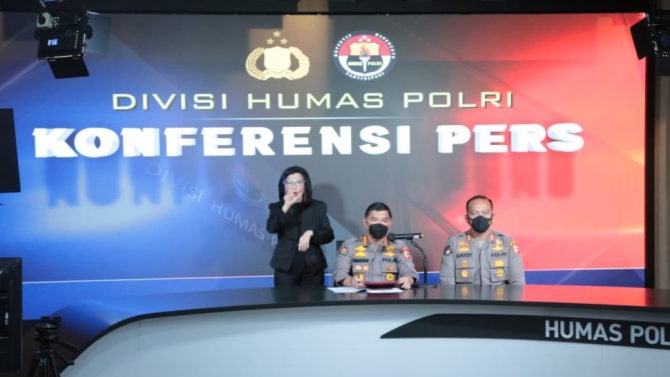 Periksa CCTV, Polri Sebut Kebakaran Kilang Pertamina Akibat Sambaran Petir CCTV, Polri, Kebakaran Kilang Minyak, Kilang Minyak, Pertamina, Sambar Petir