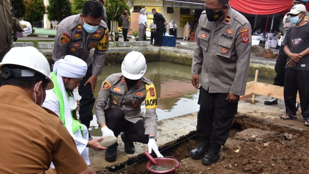 Peletakan Batu Pertama, Mushola, Mushola Polsek Megamendung, Polsek Megamendung