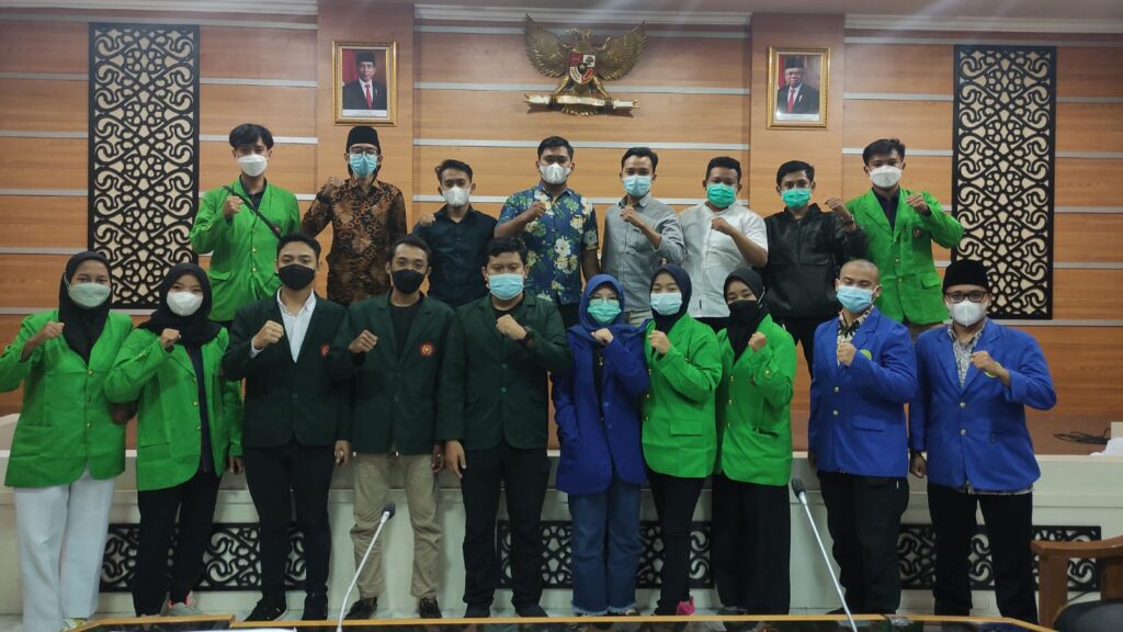 Mahasiswa Ancam Demonstrasi, Minta Kadis DLH Kabupaten Bogor Mundur Aliansi Mahasiswa Bogor, Demonstrasi, DLH Kabupaten Bogor, Disfungsional DLH
