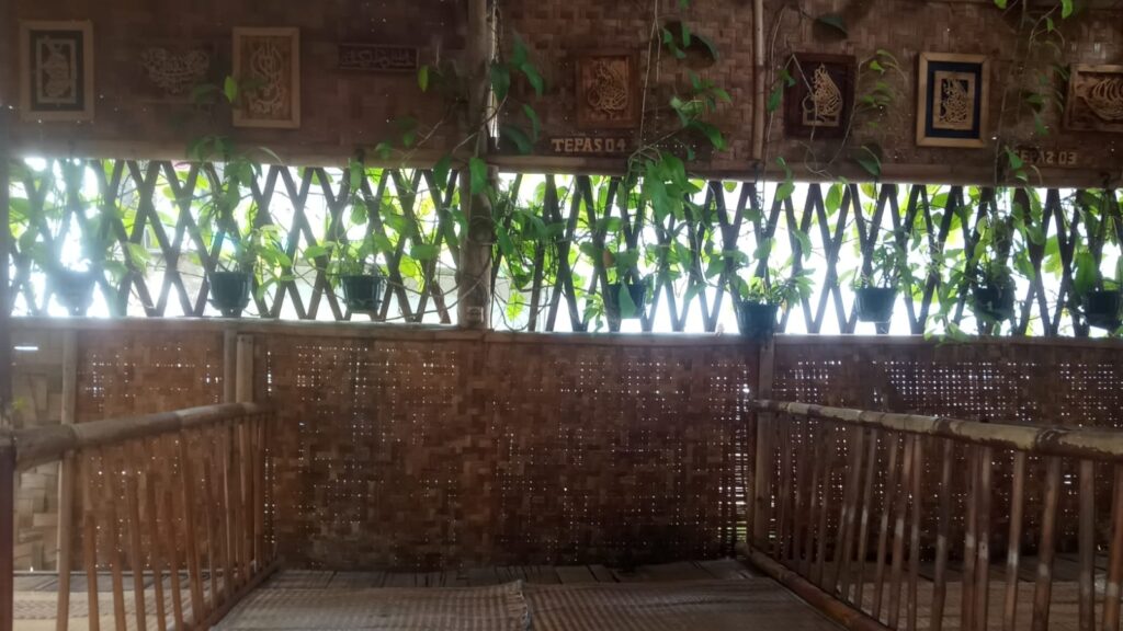 Rumah Makan Sunda Bernuansa Alam di Cibatok Menjadi Tempat Favorit Warga Rumah Makan Sunda, Rumah Makan, Nuansa Alam, Cibatok, Tempat Favorit, Warga Bogor