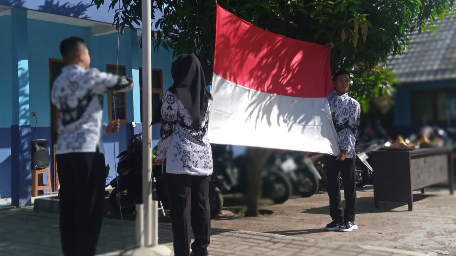 Hari Guru, HUT PGRI, SMK Ar-Rahmah Jasinga, Upacara Bendera, Potong Tumpeng
