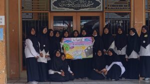 Peringati Hari Guru, Pengajar Baitussalam Dikejutkan Para Siswa Hari Guru, Pengajar, Yayasan Pesantren Baitussalam Indonesia, Kejutan, Siswa