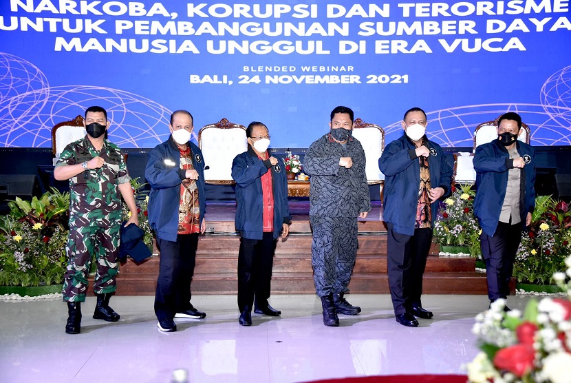 Membaca Pesan Moral Dari Sinergitas BNPT, KPK dan BNN Soal Deradikalisasi Pesan Moral, Sinergitas, BNPT, KPK, BNN, Deradikalisasi