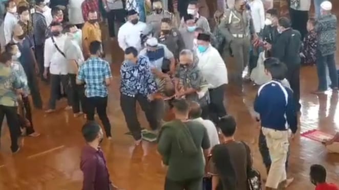 Wali Kota Bandung Meninggal Saat Menjadi Khatib Shalat Jumat Wali Kota Bandung, Oded M Danial Meninggal Dunia, Khatib Shalat Jumat, Shalat Jumat