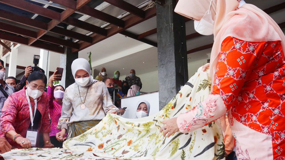 Istri Kepala Daerah, JKPI, Pemandangan KRB, Ecoprint