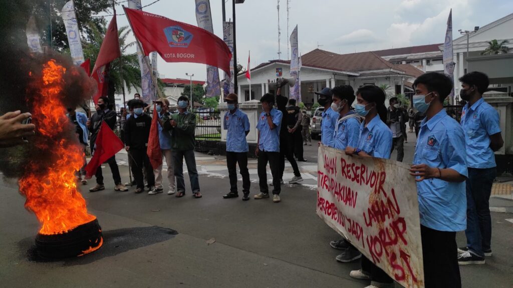 Demo Pemkot Bogor, Gemppar Persoalkan Reservoir Perumda Tirta Pakuan Demo Pemkot Bogor, Gemppar, Reservoir, Perumda Tirta Pakuan