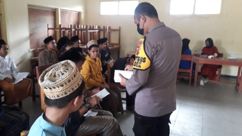 Polsek Tenjo, Vaksinasi Covid-19, Pondok Pesantren