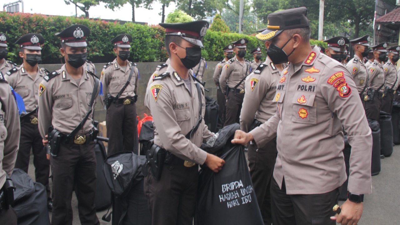 Kapolres Jakbar, Ady Wibowo, Polres Jakbar, Siswa Latja
