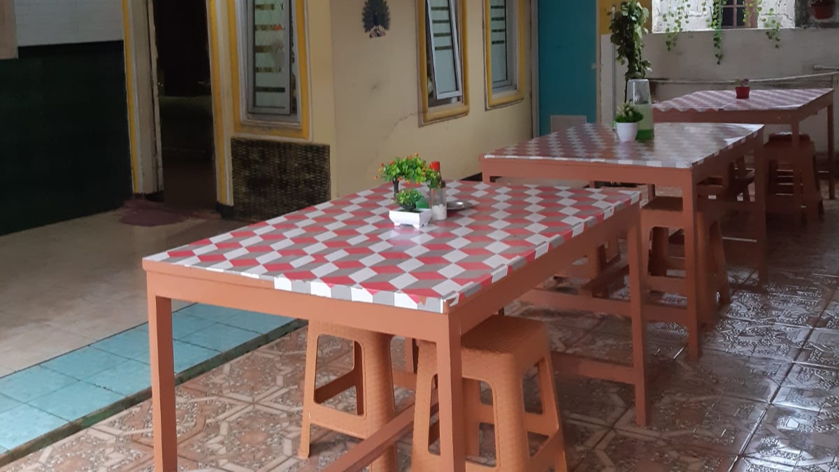 Kreatif, Warga Cileungsi, Halaman Rumah, Usaha Kuliner, Kuliner, SOP Dengkul