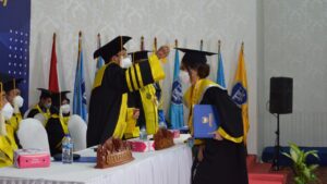 Pesan Rektor Tanri Abeng University kepada 37 Wisudawan Angkatan VI Rektor Tanri Abeng University, Wisuda, Tanri Abeng University, Wisudawan Tanri Abeng University