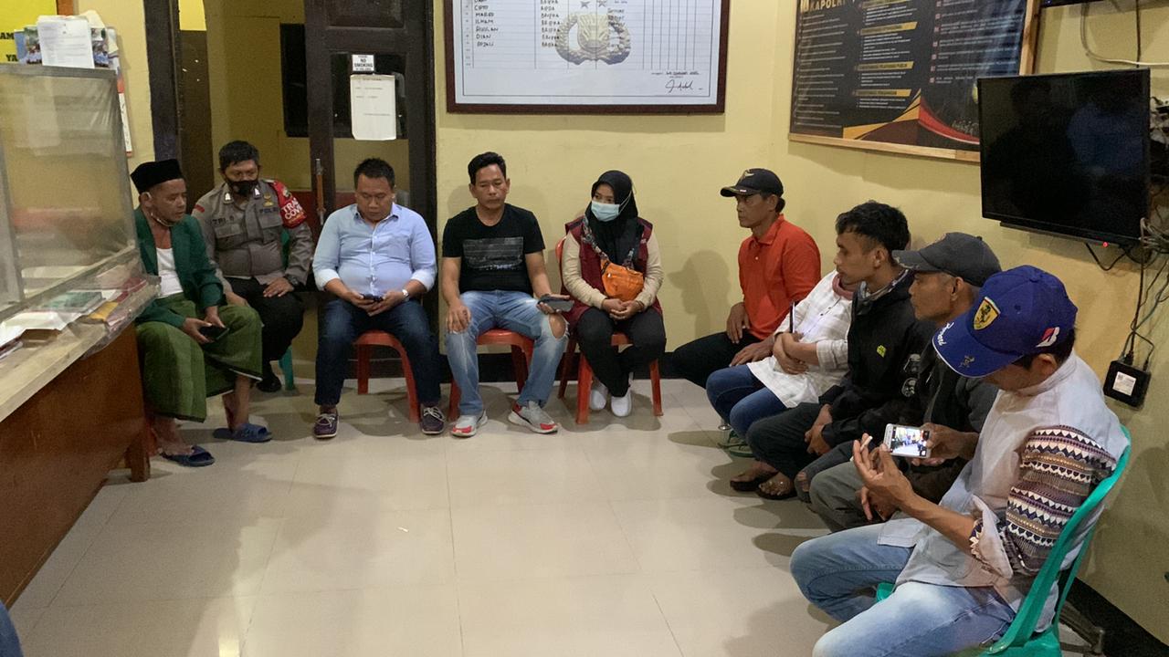 Pemuda, Makam, Jonggol, Gangguan Jiwa