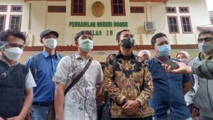 Gugat Wanprestasi, Konsumen Bukit Mekar Wangi Tuntut Ganti Rugi Manakib Rezeki, Wanprestasi, Konsumen, Bukit Mekar Wangi, Ganti Rugi