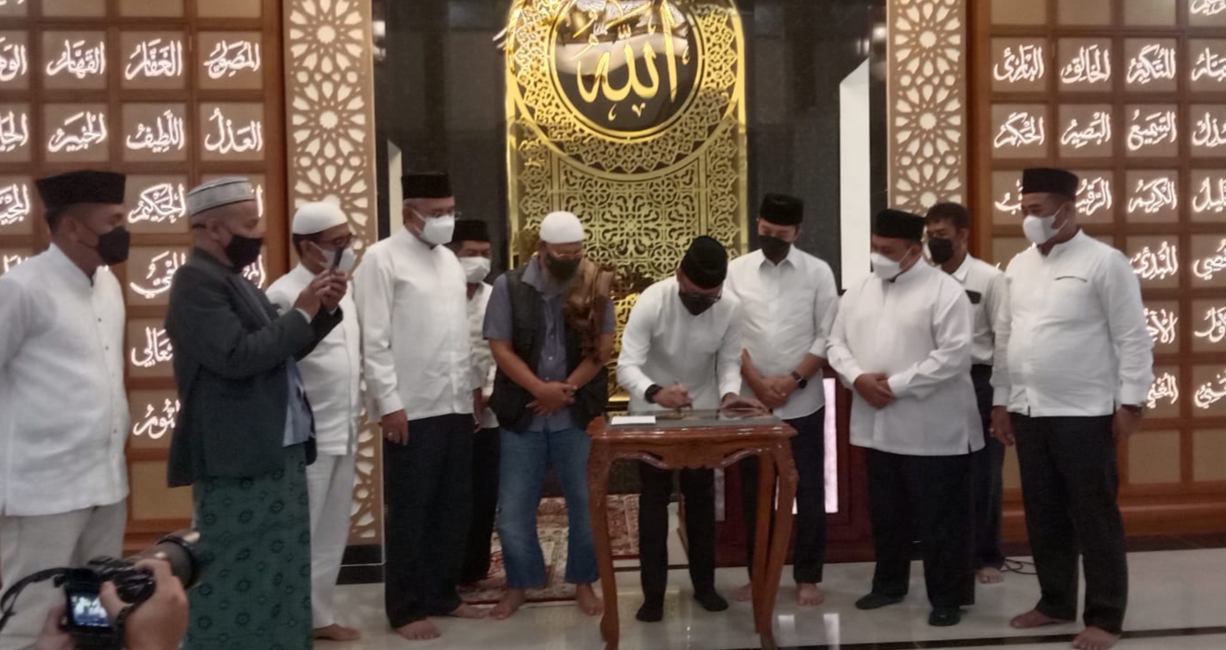 Pemkot Bogor, Masjid At-Taqwa, Masjid Pemkot Bogor, Malam Tahun Baru