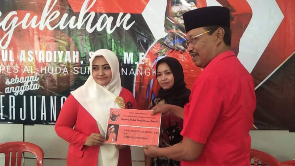 Neng Dyah, Politisi PKB, PKB, Hijrah, PDIP