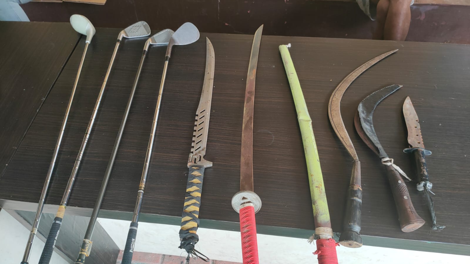 Kurir, Online Shop, Polisi, Senjata Tajam, Polres Jakbar