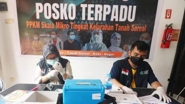 Vaksinasi Kota Bogor, Penyuntikan Vaksin, Vaksin Booster, Booster, Lansia, Pelayan Publik