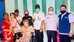 BBRVBD Kemensos Serahkan Kursi Roda untuk Warga Mulyaharja BBRVBD Kemensos, Kemensos, Kursi Roda, Mulyaharja