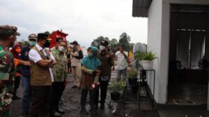 Kepala BNPB Minta Percepat Pembangunan Huntara dan Huntap di Semeru Kepala BNPB, Huntara, Huntap, Semeru, Korban Semeru