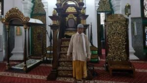 Pernah Jadi Anak Jalanan, Raden Budi Kini Selalu Mengobati Warga Anak Jalanan, Raden Budi, Mengobati Warga, Pengobatan