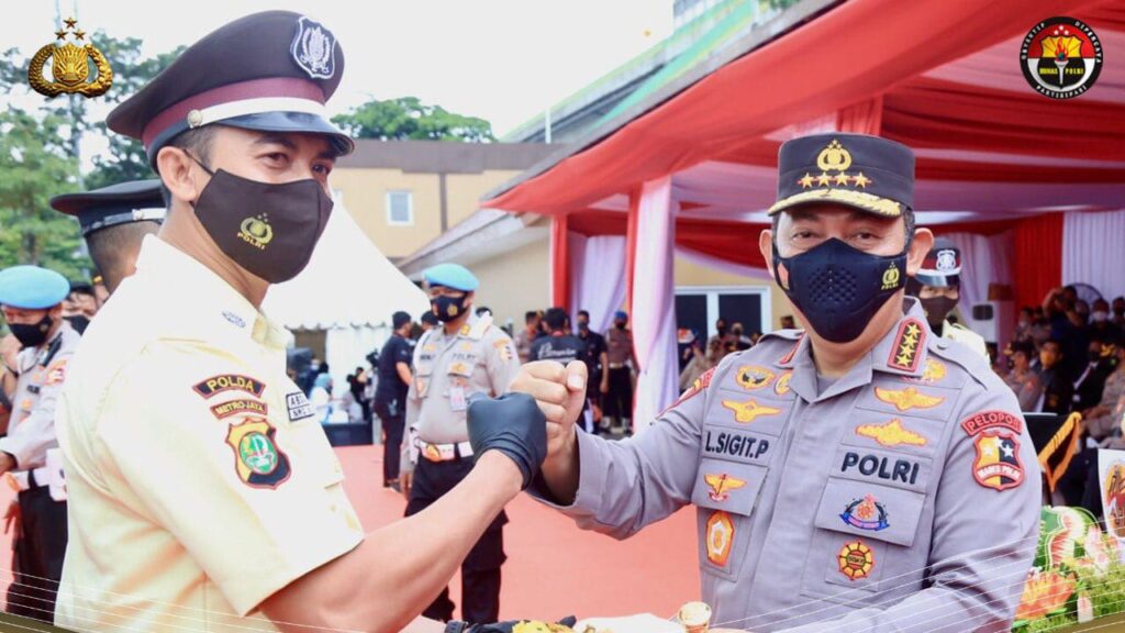 Polri: Warna Seragam Baru Satpam Berdasar Pertimbangan Ekonomi Warna Krem, Seragam Satpam, Satpam, Pertimbangan Ekonomi, Ekonomi