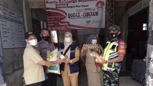 Agen Qodar Cibuluh Distribusikan BPNT bagi 142 Pemegang KKS Agen Qodar, Cibuluh, BPNT, KKS